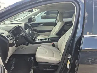 Ford Edge 2024 AWD Titanium 4 puertas SUV