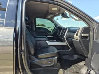 Ford F-250 Super Duty 2017 4x4 Lariat 4dr Crew Cab 6.8 ft. SB Pickup