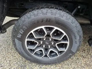 Ford F-150 2023 4x4 XLT 4dr SuperCrew 5.5 ft. SB