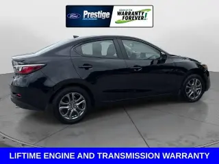 Toyota Yaris 2020 LE 4p Sedan 6M