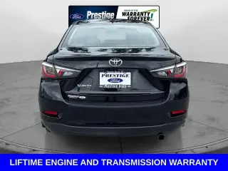 Toyota Yaris 2020 LE 4p Sedan 6M