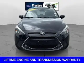 Toyota Yaris 2020 LE 4p Sedan 6M