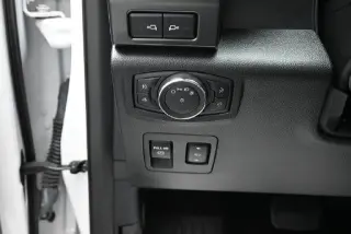Ford F-150 2020 4x4 XLT 4p SuperCrew 5.5 ft. SB