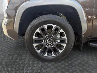 Toyota Tundra 2024 4x2 Limited 4dr CrewMax Cab Pickup SB