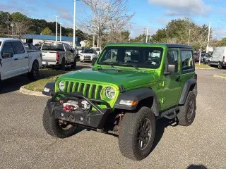Jeep Wrangler 2018 4x4 Sport 2dr SUV (lanzamiento medio del año)
