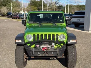 Jeep Wrangler 2018 4x4 Sport 2dr SUV (lanzamiento medio del año)