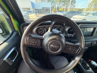 Jeep Wrangler 2018 4x4 Sport 2dr SUV (lanzamiento medio del año)
