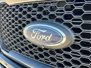 Ford F-150 2018 4x4 Lariat 4dr SuperCrew 6.5 ft. SB