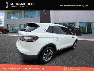 Lincoln Nautilus 2022 Estándar 4p SUV