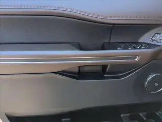 Ford Expedition MAX 2021 4x4 King Ranch 4p SUV