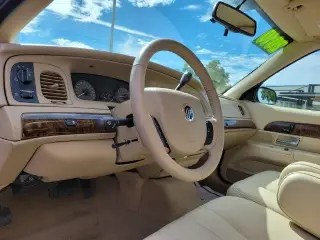 Mercury Grand Marquis 2010 LS 4dr Sedan