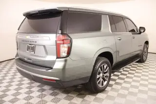 Chevrolet Suburban 2023 4x4 LS 4dr SUV