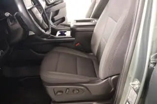Chevrolet Suburban 2023 4x4 LS 4dr SUV