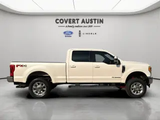 Ford F-250 Super Duty 2017 4x4 Lariat 4p Cab de tripulacion 6.8 ft. CB Pickup