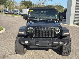 Jeep Wrangler Unlimited 2018 4x4 Sport 4p SUV (lanzamiento medio del año)