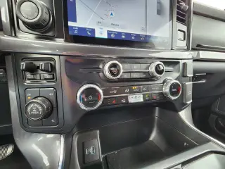 Ford F-150 2023 4x4 XLT 4p SuperCrew 5.5 ft. SB