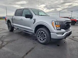 Ford F-150 2023 4x4 XLT 4p SuperCrew 5.5 ft. SB
