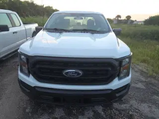 Ford F-150 2023 4x2 XL 4puertas SuperCab 8 pies LB