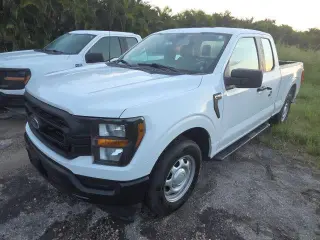Ford F-150 2023 4x2 XL 4puertas SuperCab 8 pies LB