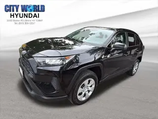 Toyota RAV4 2021 AWD LE 4dr SUV