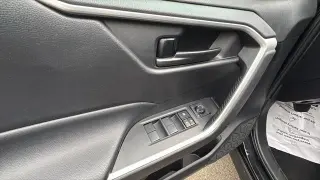 Toyota RAV4 2021 AWD LE 4dr SUV