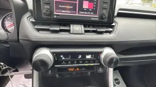 Toyota RAV4 2021 AWD LE 4dr SUV