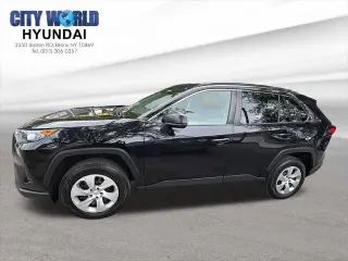 Toyota RAV4 2021 AWD LE 4dr SUV