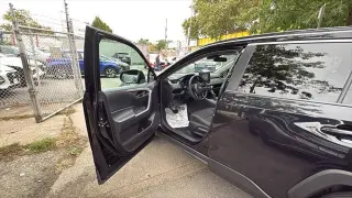 Toyota RAV4 2021 AWD LE 4dr SUV