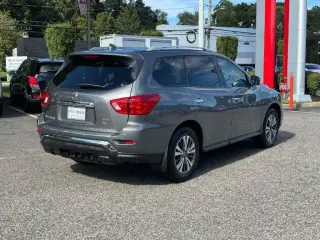 Nissan Pathfinder 2020 4x4 SL 4 SUV