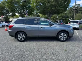 Nissan Pathfinder 2020 4x4 SL 4 SUV