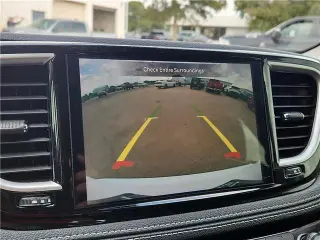Chrysler Pacifica Plug-In Hybrid 2024 Select 4p Minivan