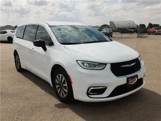 Chrysler Pacifica Plug-In Hybrid 2024 Select 4p Minivan