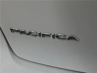 Chrysler Pacifica Plug-In Hybrid 2024 Select 4p Minivan