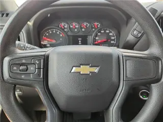 Chevrolet Silverado 1500 2025 4x2 Custom 4dr Crew Cab 5.8 ft. SB