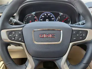 GMC Acadia 2023 Denali SUV 4p.