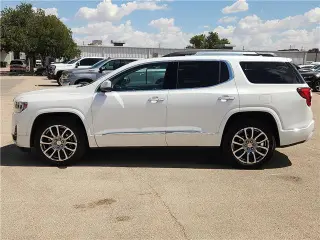 GMC Acadia 2023 Denali SUV 4p.