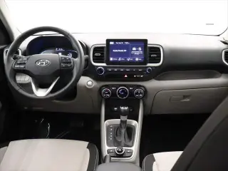 Hyundai VENUE 2026 SEL 4p Crossover con Techo Bicolor
