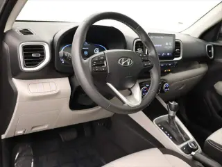 Hyundai VENUE 2026 SEL 4p Crossover con Techo Bicolor