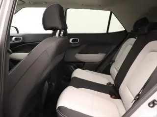 Hyundai VENUE 2026 SEL 4p Crossover con Techo Bicolor