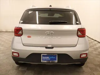 Hyundai VENUE 2026 SEL 4p Crossover con Techo Bicolor