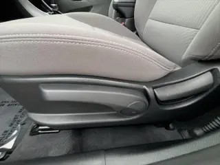 Hyundai ELANTRA 2016 SE 4p Sedan 6M