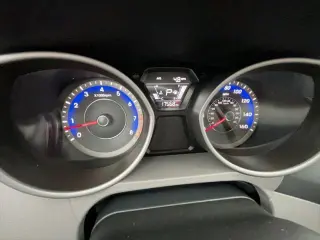 Hyundai ELANTRA 2016 SE 4p Sedan 6M