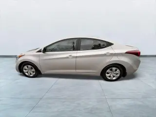 Hyundai ELANTRA 2016 SE 4p Sedan 6M