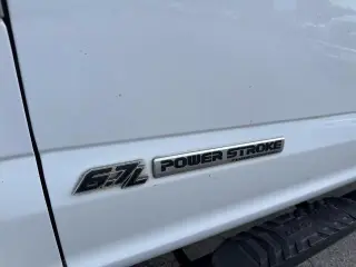 Ford F-350 Super Duty 2022 4x4 Lariat 4dr Crew Cab 179 in. WB DRW Chasis