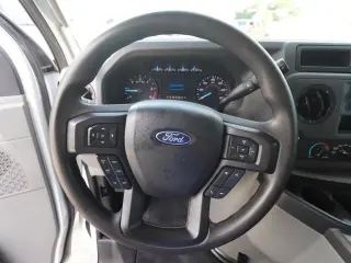 Ford E-Series 2025 E-450 SD 2dr 158 in. WB DRW Chasis de caja cortada