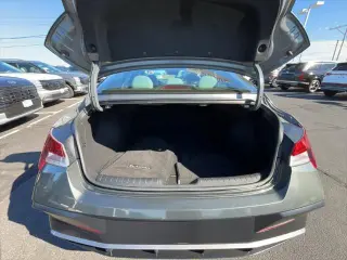 Hyundai ELANTRA Híbrido 2025 Limitada Sedán 4p