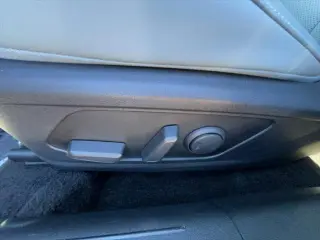 Hyundai ELANTRA Híbrido 2025 Limitada Sedán 4p
