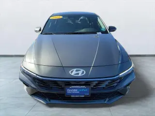 Hyundai ELANTRA Híbrido 2025 Limitada Sedán 4p