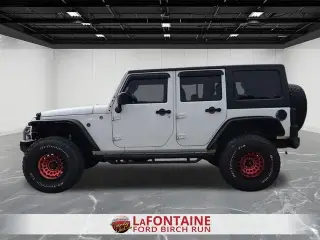 Jeep Wrangler Unlimited 2017 4x4 Sahara 4dr SUV