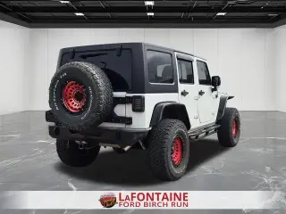 Jeep Wrangler Unlimited 2017 4x4 Sahara 4dr SUV
